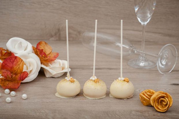 Wedding Cakes Pops