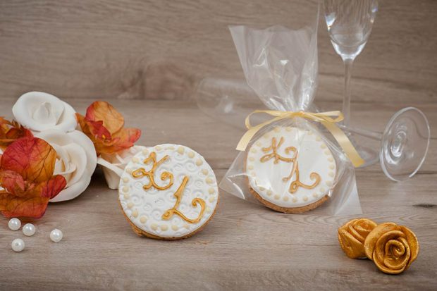 Wedding cookie round