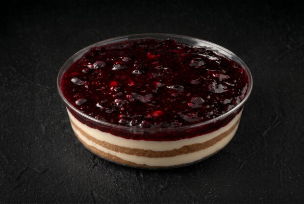 Pyrex cheese cake strawberry