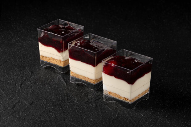 Cheesecake strawberry shot