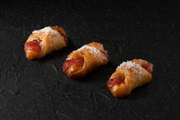 Puff pastry Strawberry